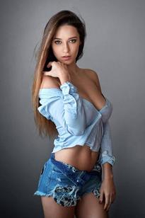 Liza - https://www.flickr.com/photos/132808925@N06/24437769006/