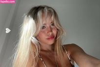 What's the name of this pornstar?