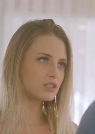 What's the name of this pornstar?