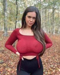 What's the name of this pornstar?