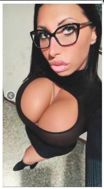 What's the name of this pornstar?