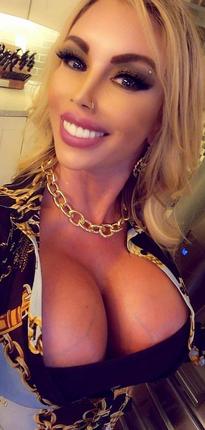 What's the name of this pornstar?