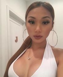 Whats this girl name? Source? Full photoshoot?