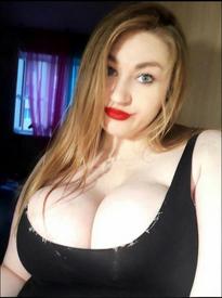 What's the name of this pornstar?