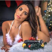 What's the name of this pornstar?