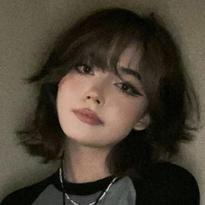 Who is that pretty girl?