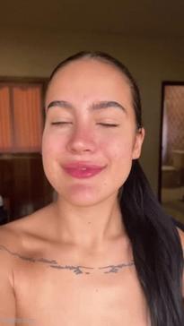 What's the name of this pornstar?