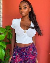 What's the name of this pornstar?