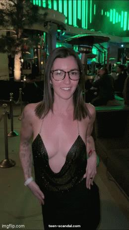 What's the name of this pornstar?