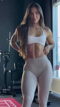 What's the name of this pornstar?