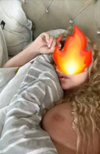 What's the name of this pornstar?