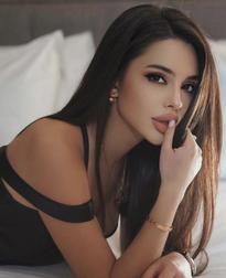 What's the name of this pornstar?