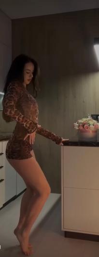 What's the name of this pornstar?