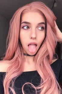 What's the name of this pornstar?
