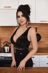 What's the name of this pornstar?