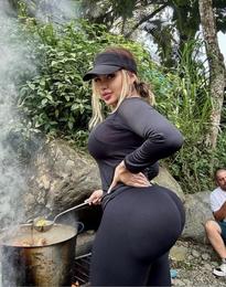 What's the name of this pornstar?
