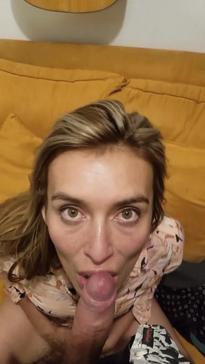What's the name of this pornstar?