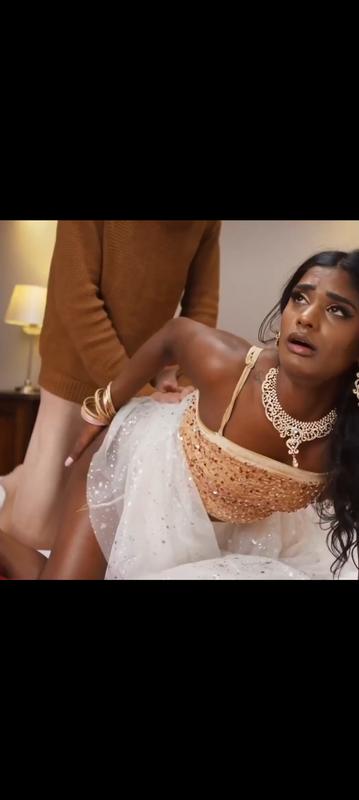 Suraya Ndia ------------------------------
https://www.data18.com/scenes/1356473-wet-hot-indian-wedding-2