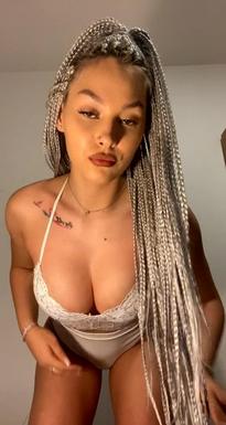 What's the name of this pornstar?