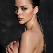 What's the name of this pornstar?