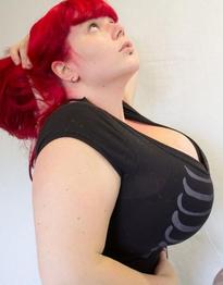 What's the name of this pornstar?