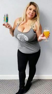 What's the name of this pornstar?