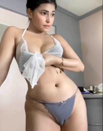 What's the name of this pornstar?