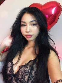 Whats this girl name? Source? Full photoshoot?