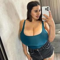 What's the name of this pornstar?