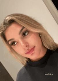 What's the name of this pornstar?