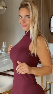 What's the name of this pornstar?