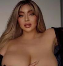 This lady is Ms. Katherine Lvova at: https://www.instagram.com/katherine.lvova/