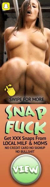 Who is the pornstar in this SnapFuck ad?
