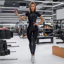 What's the name of this pornstar?