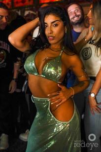 What's the name of this pornstar?