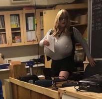 What's the name of this pornstar?