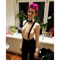 What's the name of this pornstar?