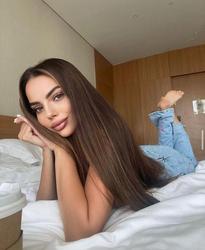 What's the name of this pornstar?