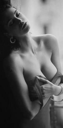 What's the name of this pornstar?