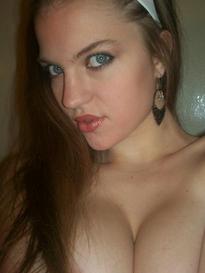 What's the name of this pornstar?