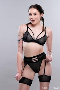 What's the name of this pornstar?