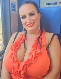What's the name of this pornstar?