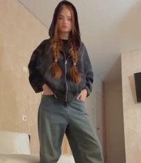 What's the name of this pornstar?