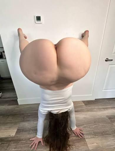 What's the name of this pornstar?