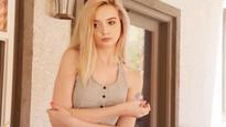 What's the name of this pornstar?