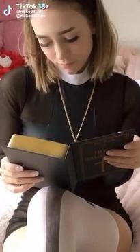 What's the name of this pornstar?