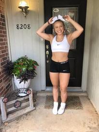 What's the name of this pornstar?