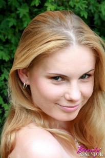 What's the name of this pornstar?