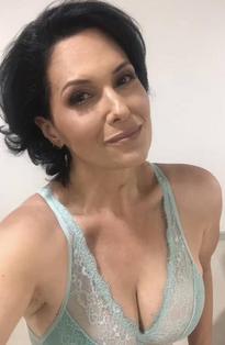 What's the name of this pornstar?