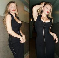 What's the name of this pornstar?